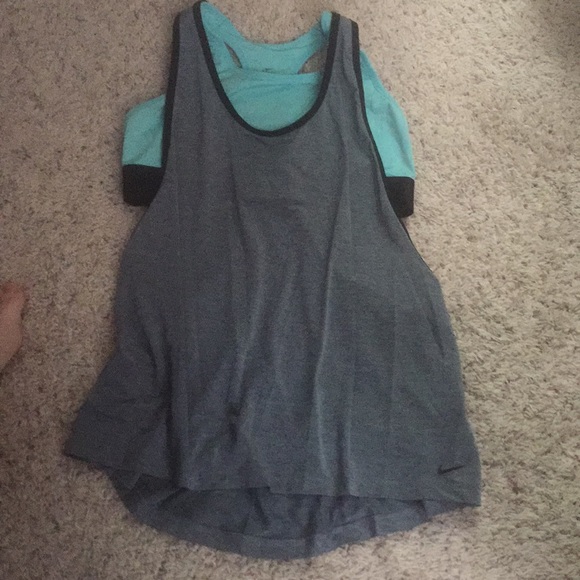 Lg Nike Bulit in bra tank top - Picture 2 of 7